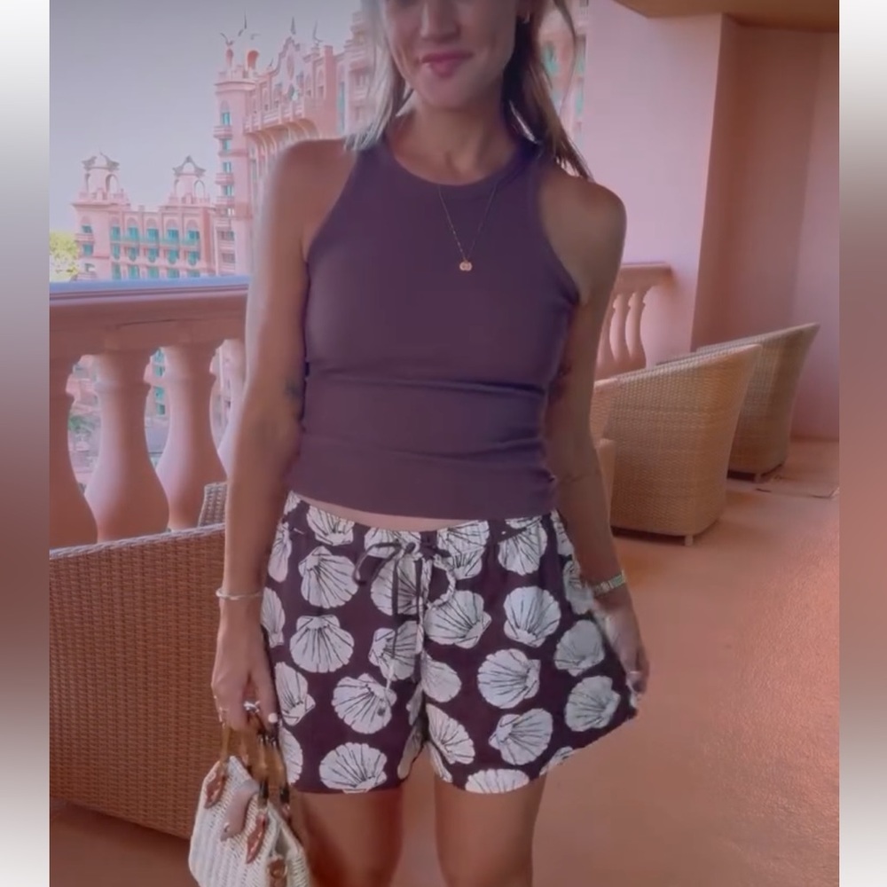 Abercrombie & Fitch Shell-Print Drawstring Shorts